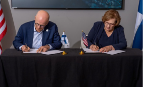 Deputy Director for Science and Technology Pat Falcone, right, and VTT Chief Executive Officer Antti H.A. Vasara, sign the MOU on Oct. 1.